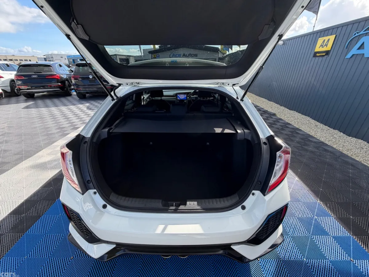 Honda Civic Saloon, Petrol, 2019, White