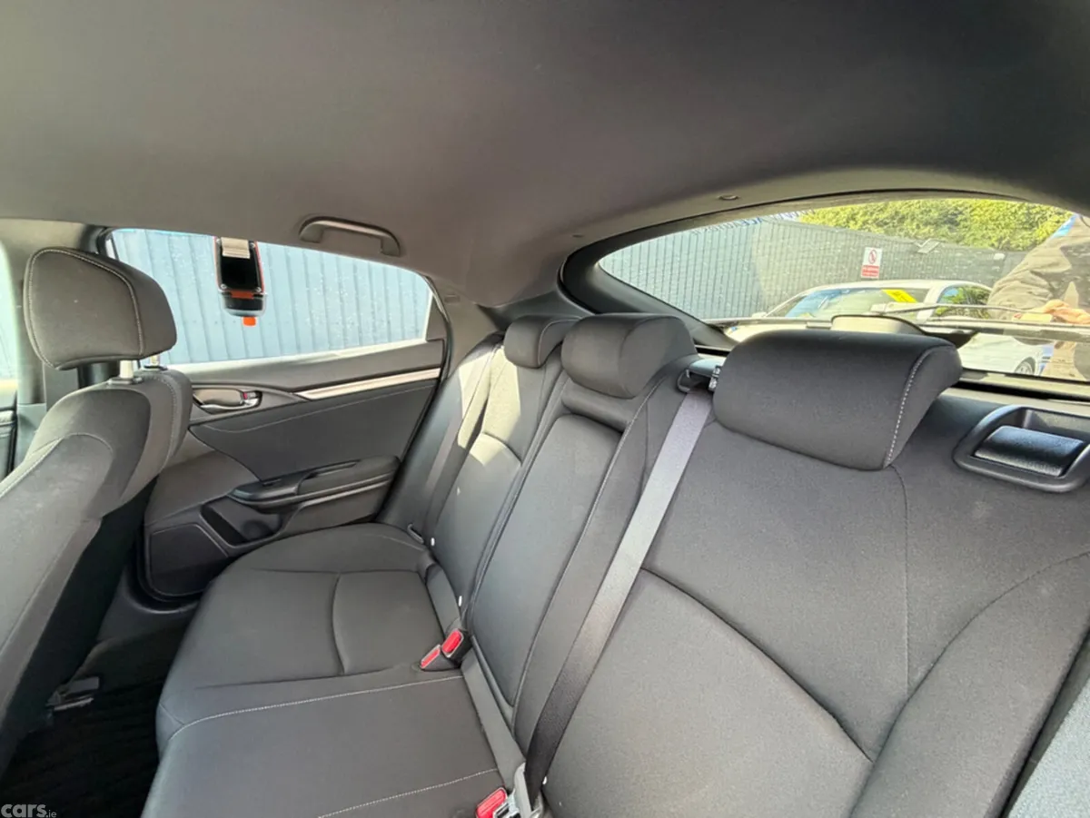Honda Civic Saloon, Petrol, 2019, White