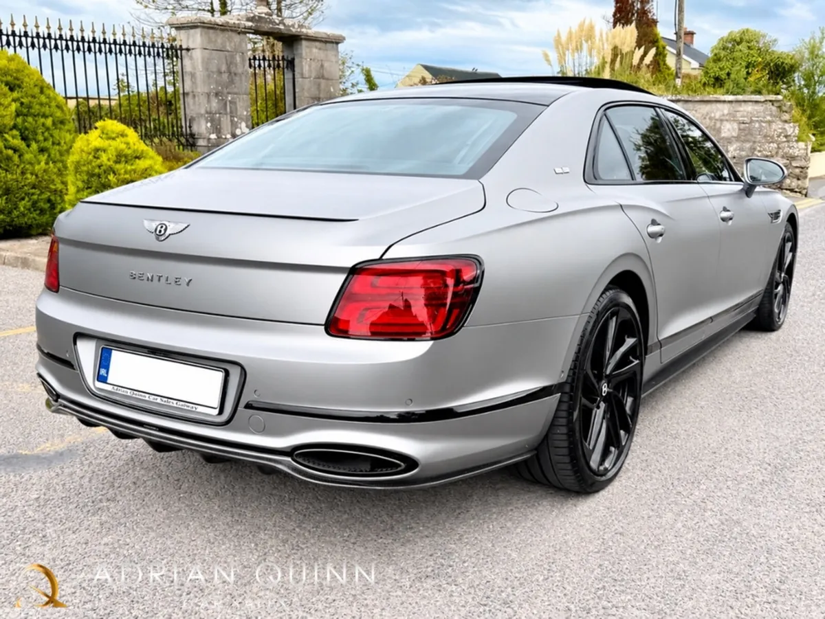 Bentley Flying Spur Saloon, Petrol Plug-in Hybrid, 2025, Grey