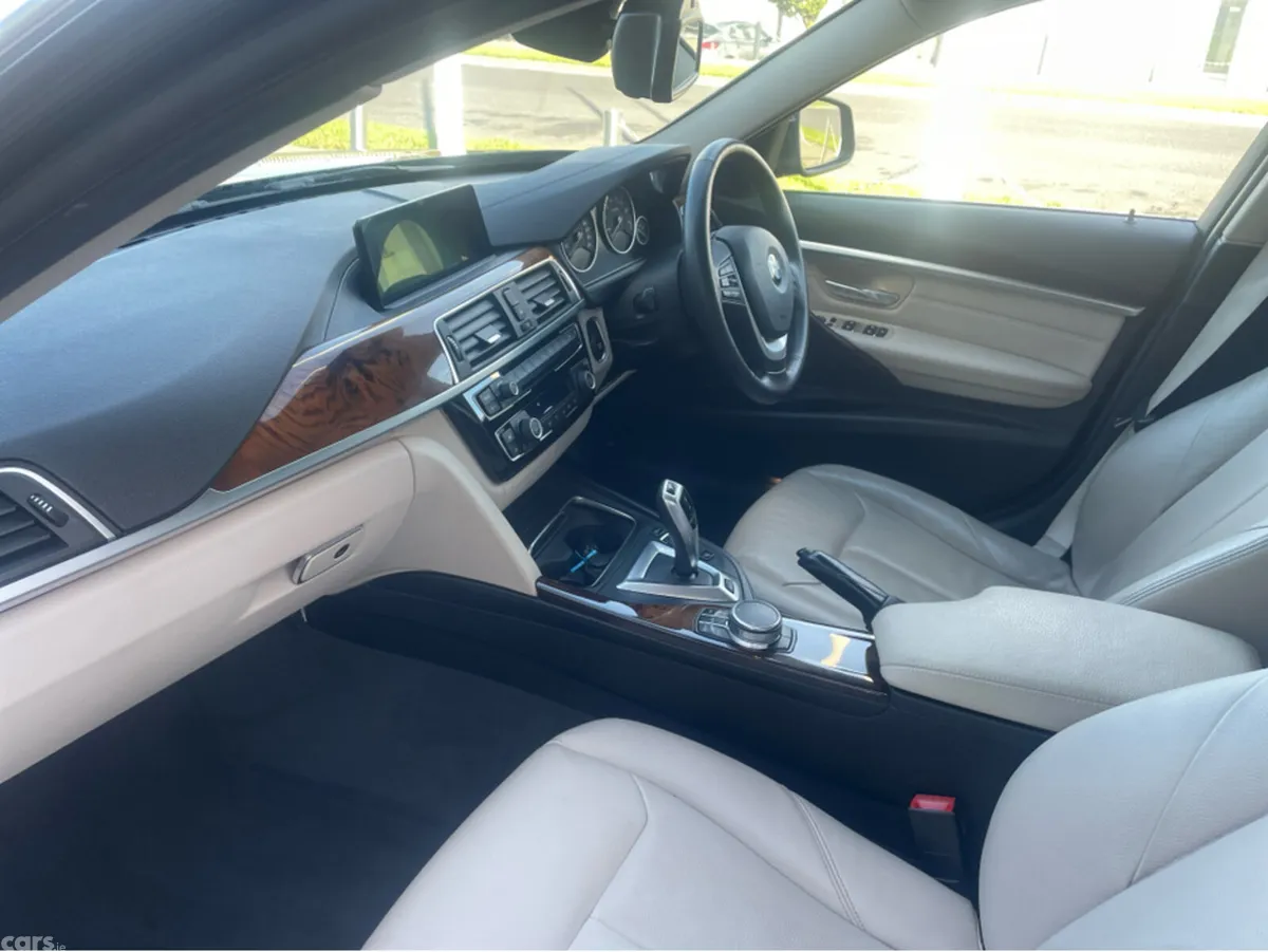 BMW 3-Series Saloon, Petrol Plug-in Hybrid, 2018, Black
