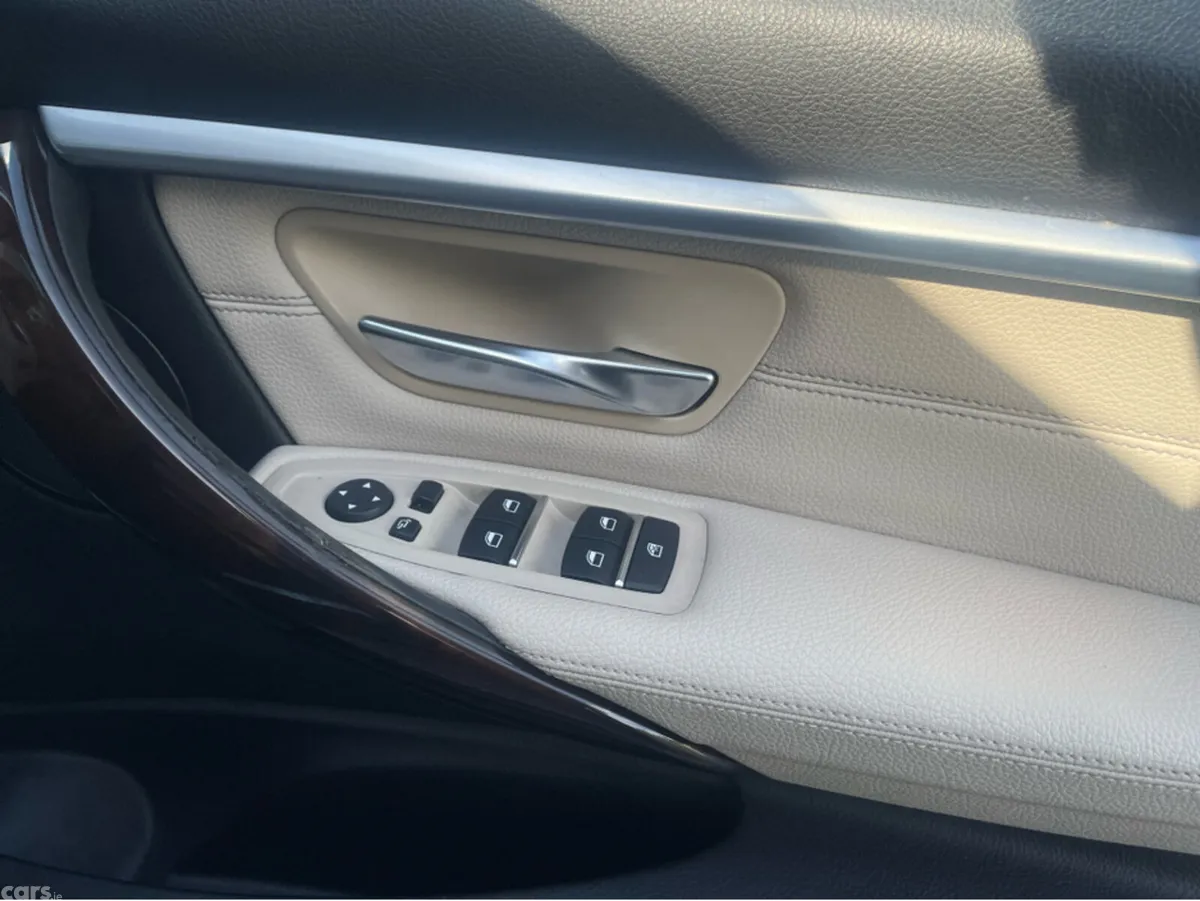 BMW 3-Series Saloon, Petrol Plug-in Hybrid, 2018, Black