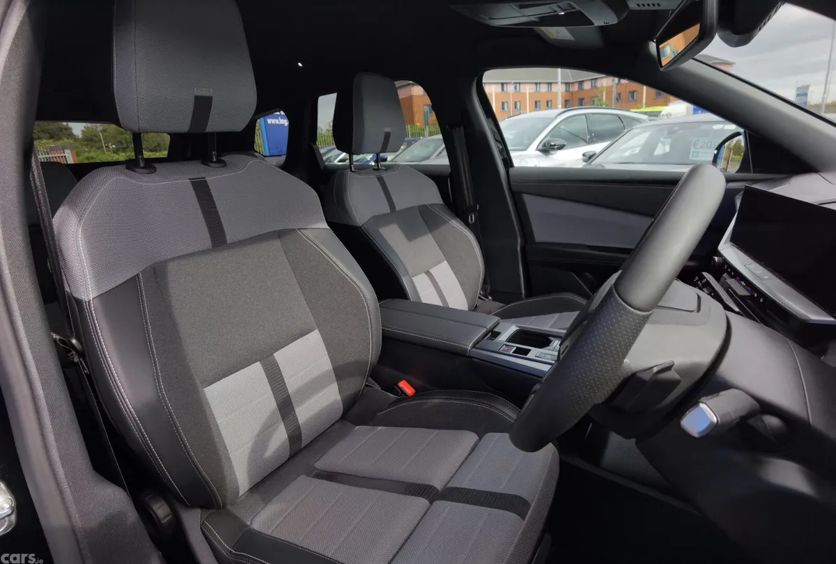 Opel Grandland Hatchback, Electric, 2024, Black