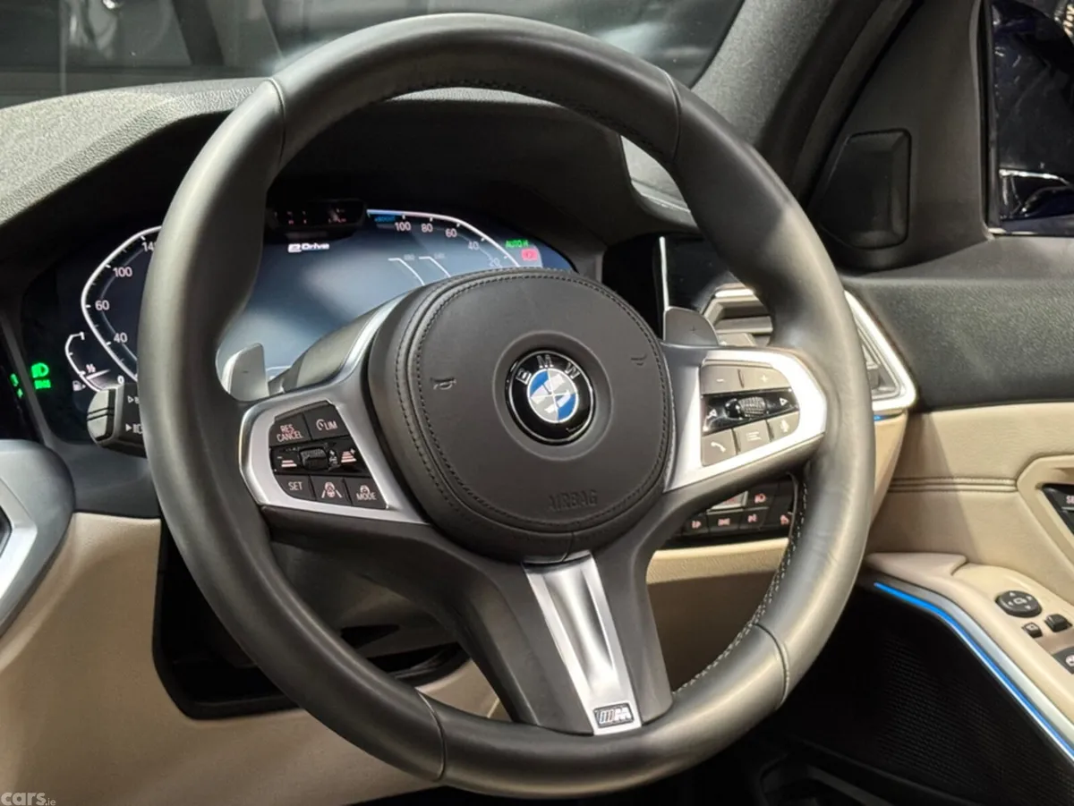 BMW 3-Series Saloon, Petrol Plug-in Hybrid, 2019, Blue