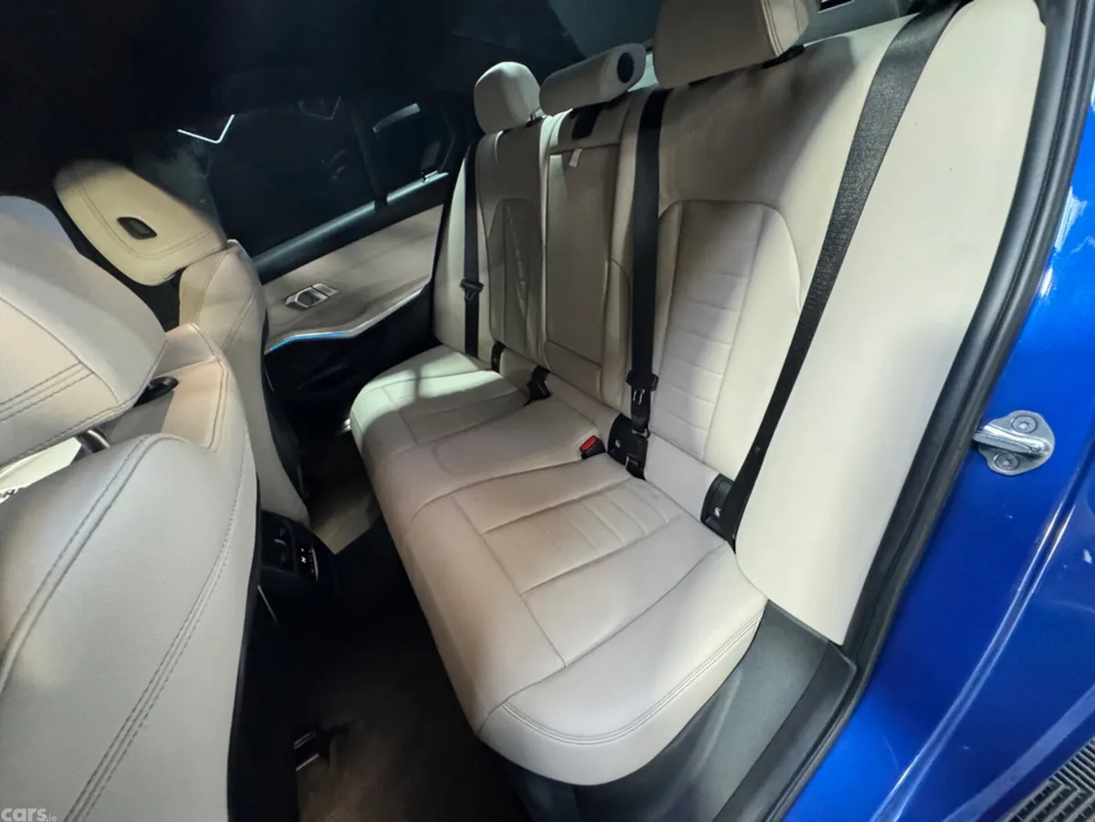 BMW 3-Series Saloon, Petrol Plug-in Hybrid, 2019, Blue