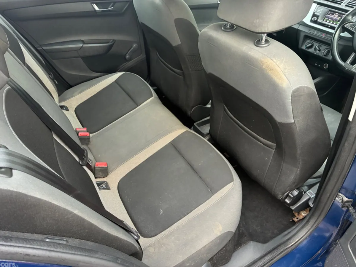 Skoda Fabia Hatchback, Petrol, 2015, Blue