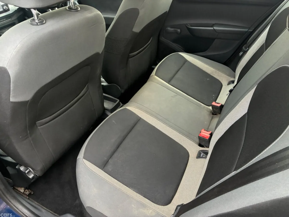 Skoda Fabia Hatchback, Petrol, 2015, Blue