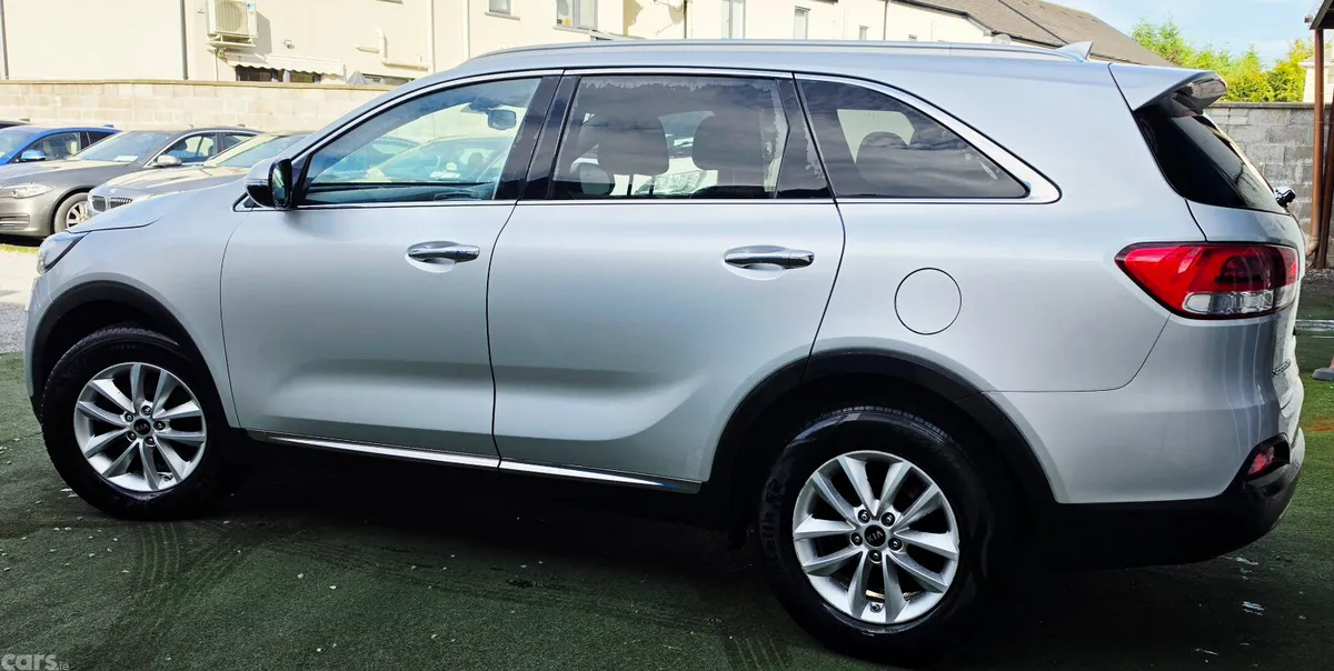 Kia Sorento SUV, Diesel, 2016, Silver
