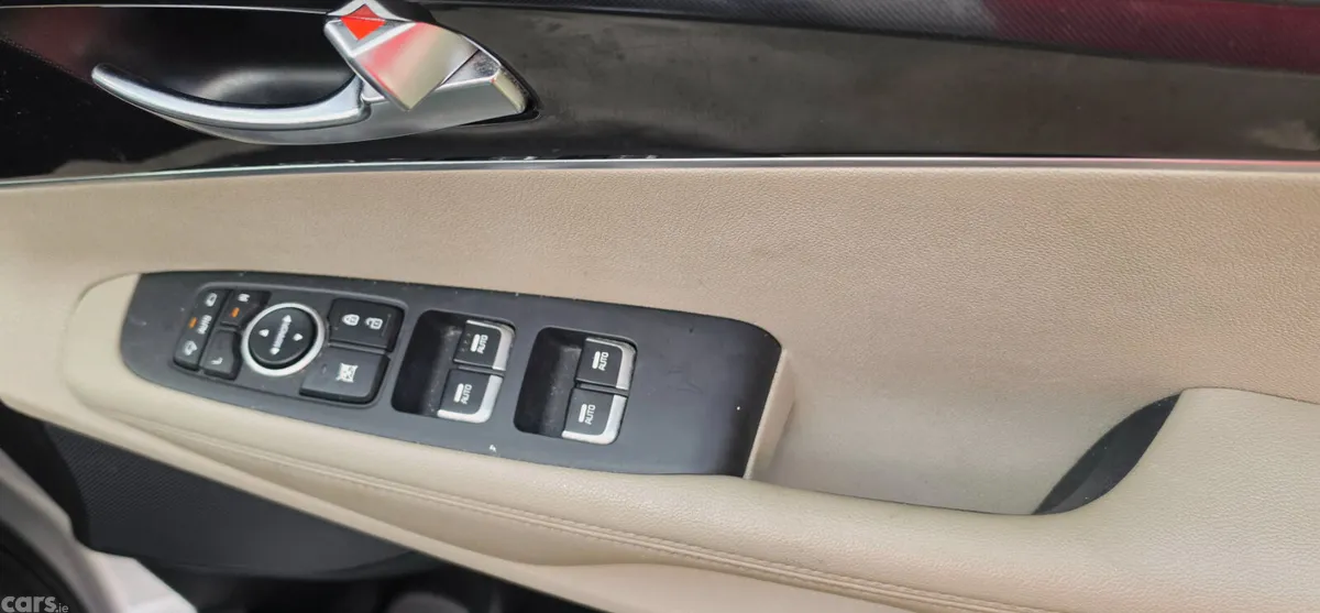 Kia Sorento SUV, Diesel, 2016, Silver