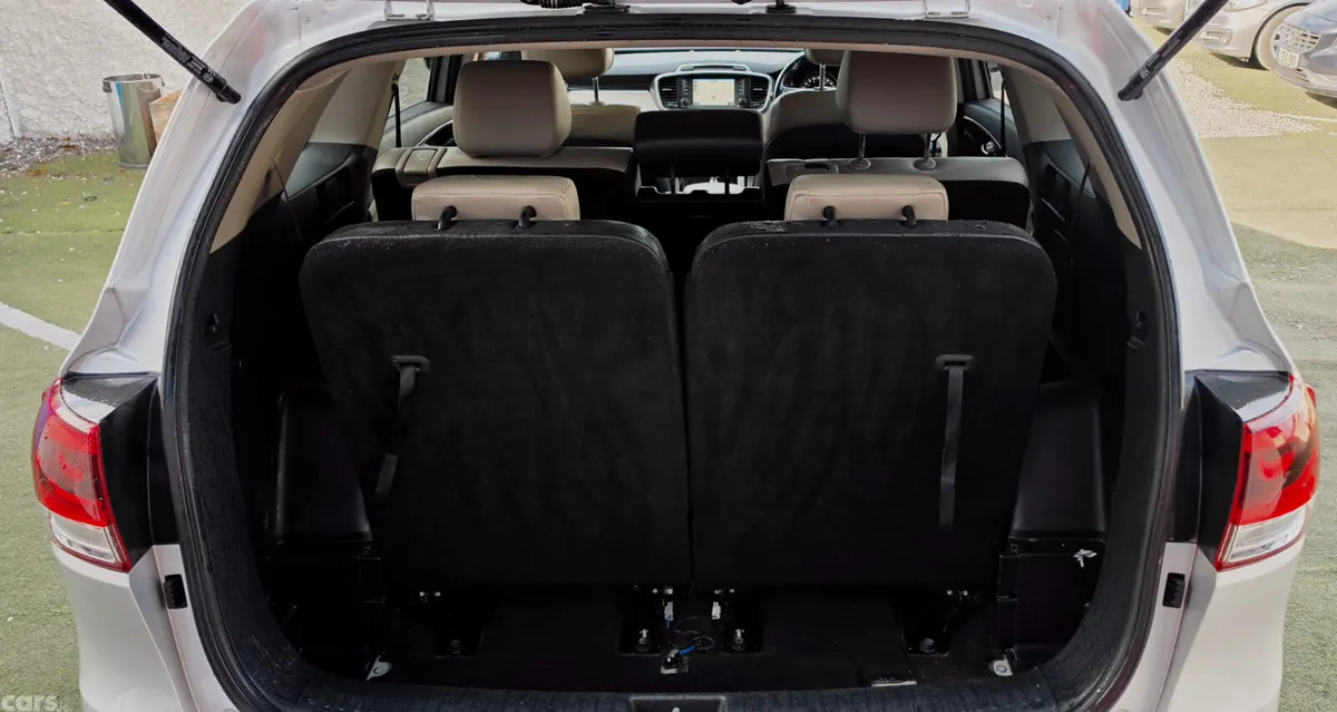 Kia Sorento SUV, Diesel, 2016, Silver