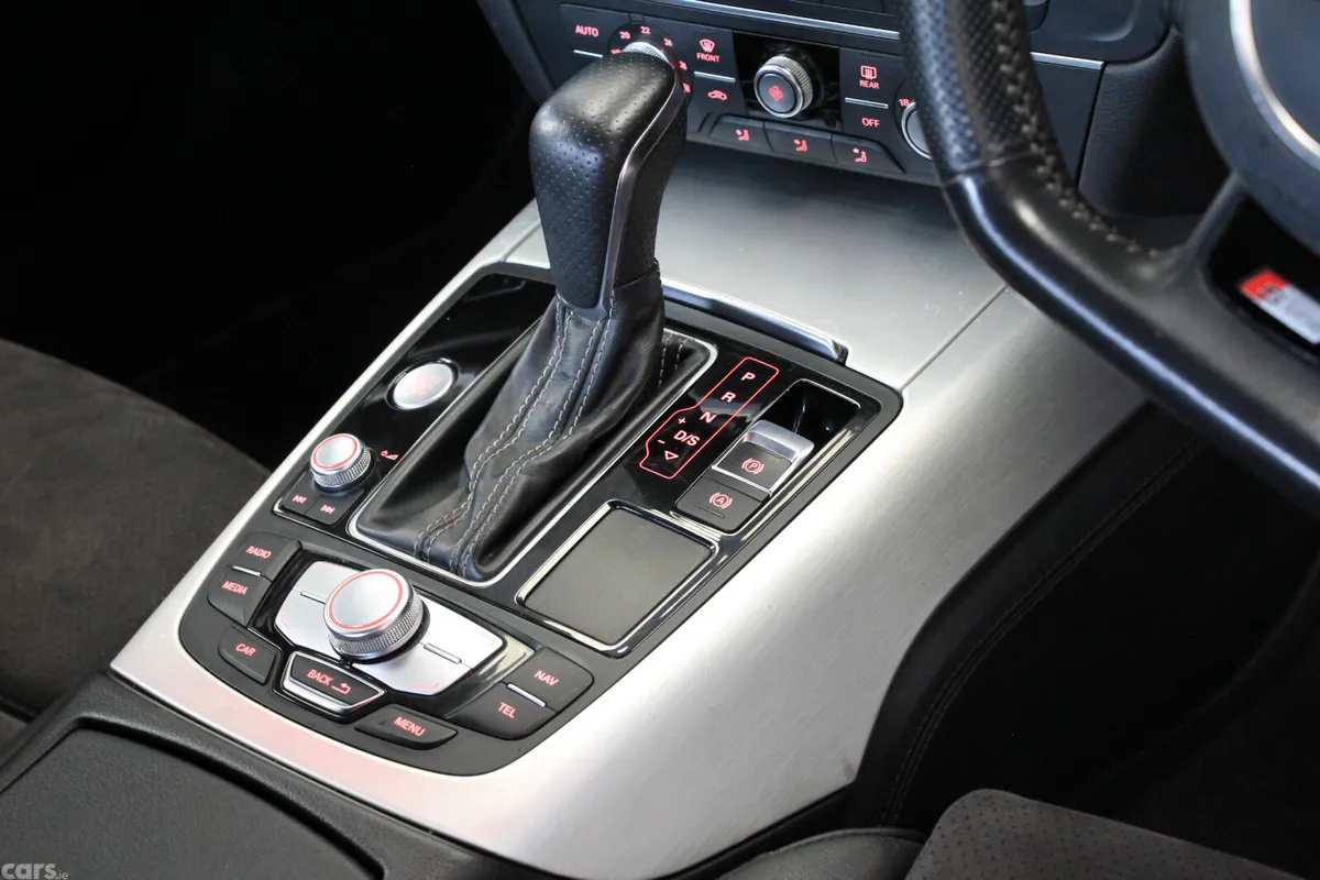 Audi A6 Saloon, Diesel, 2017, Blue