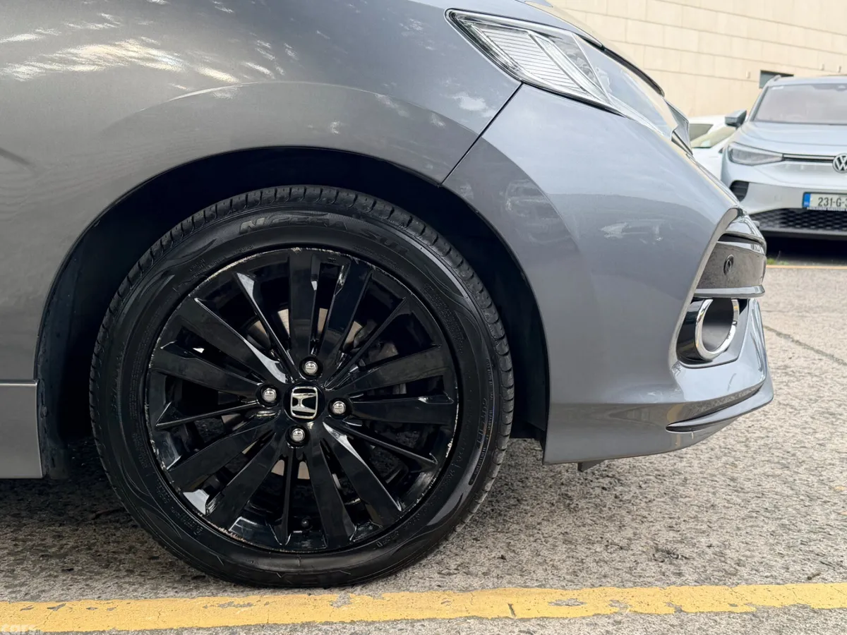 Honda Jazz Hatchback, Petrol, 2019, Grey