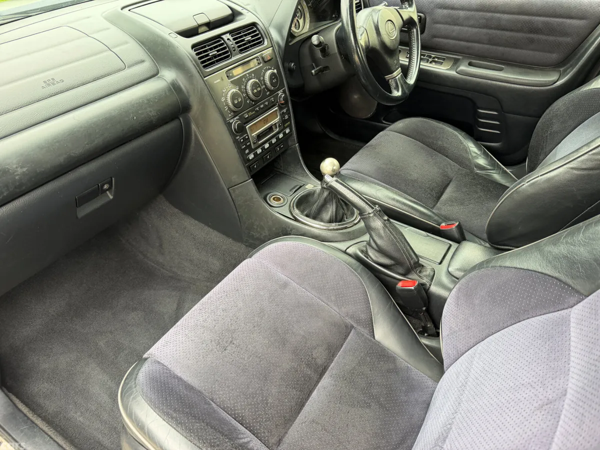 Lexus IS Saloon, Petrol, 2002, Silver
