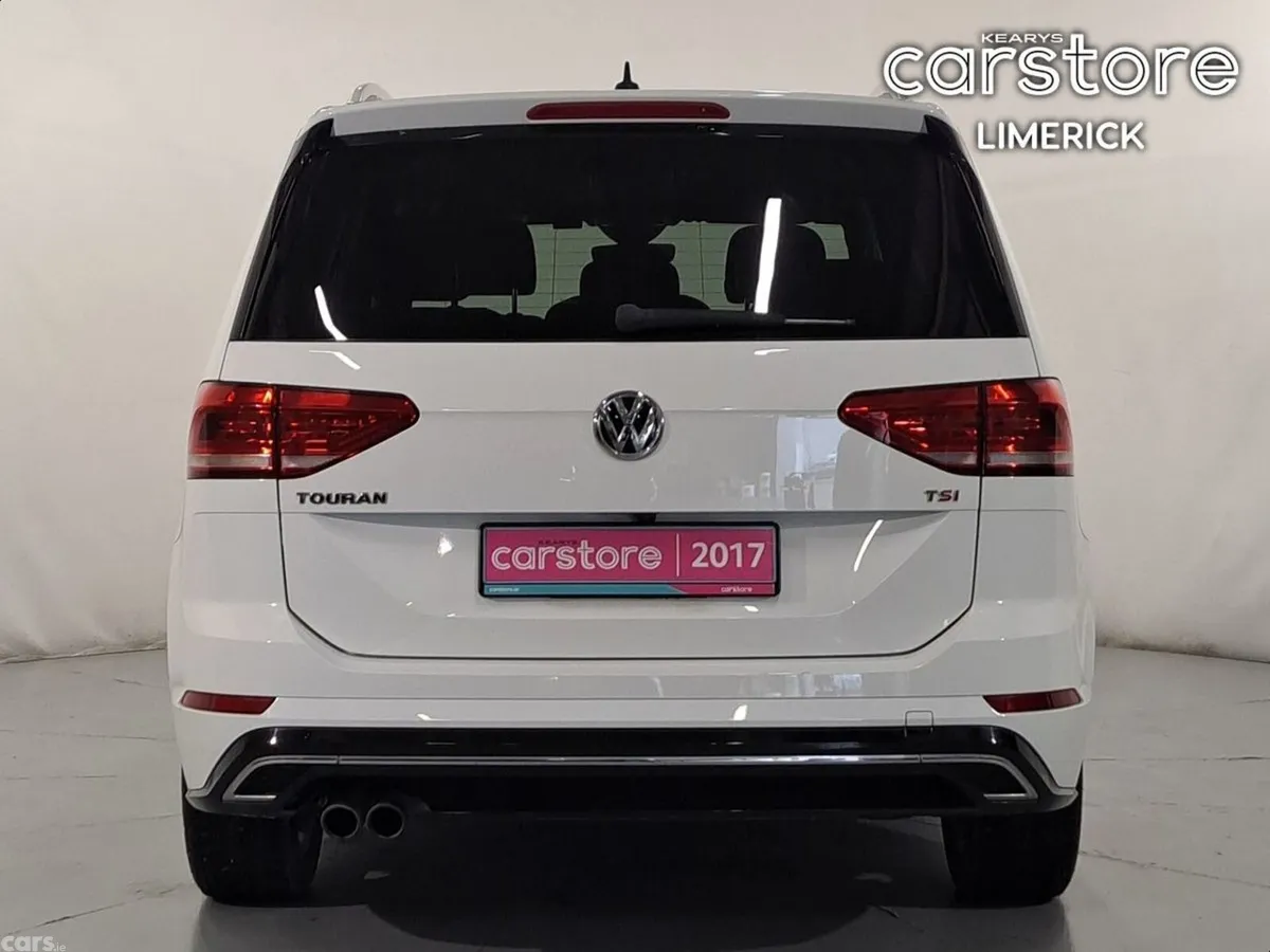 Volkswagen Touran MPV, Petrol, 2017, White