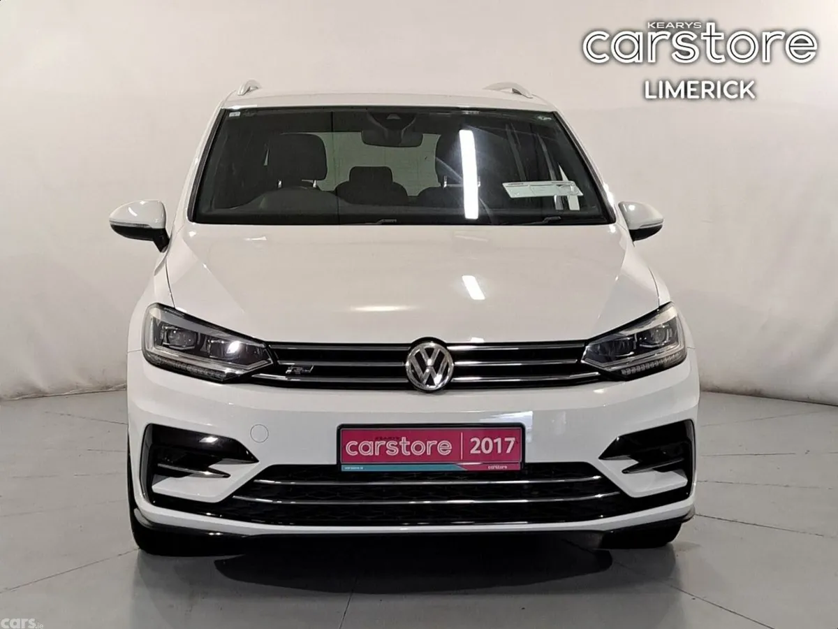 Volkswagen Touran MPV, Petrol, 2017, White