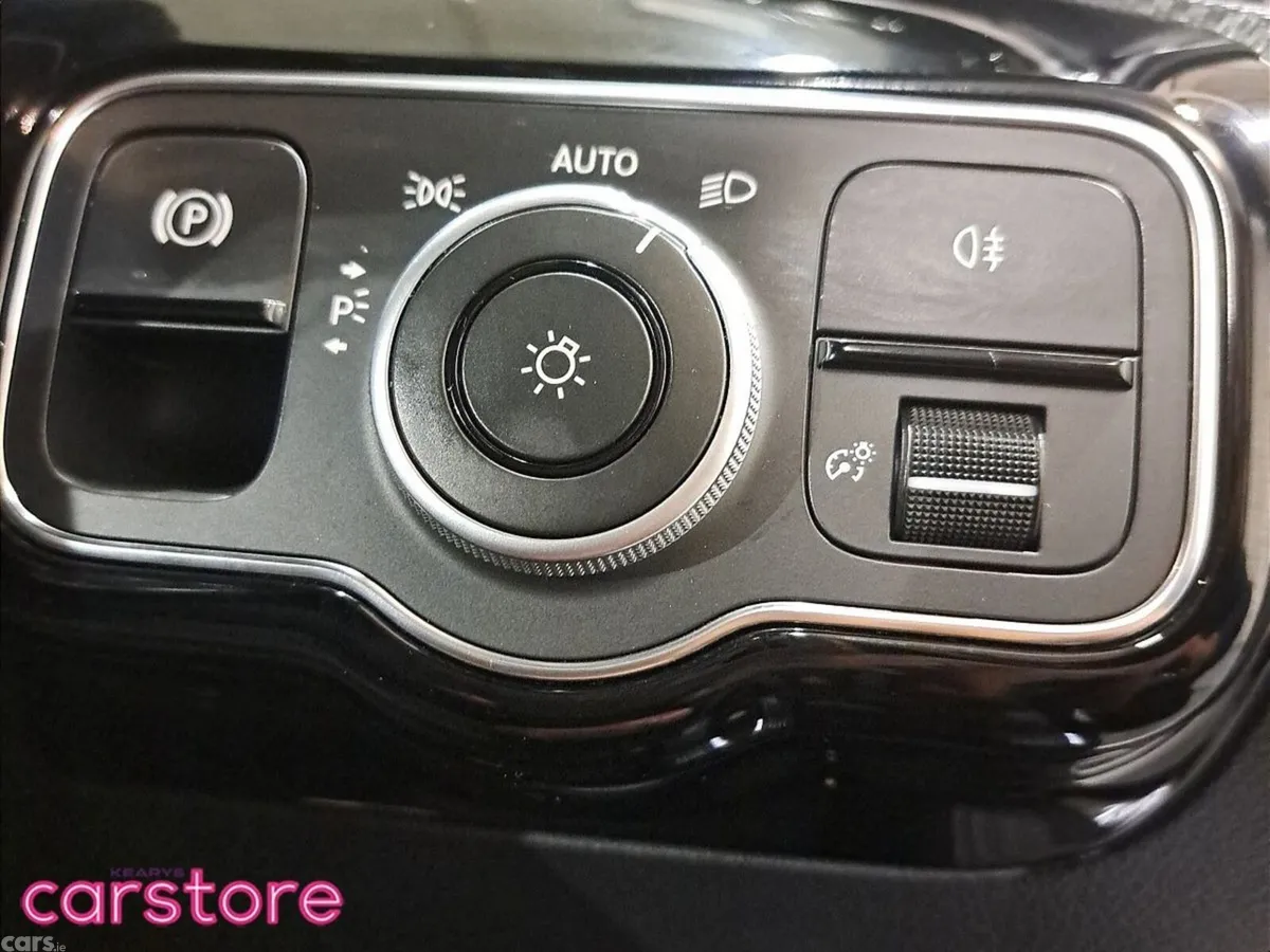 Mercedes-Benz A-Class Hatchback, Petrol, 2019, Black