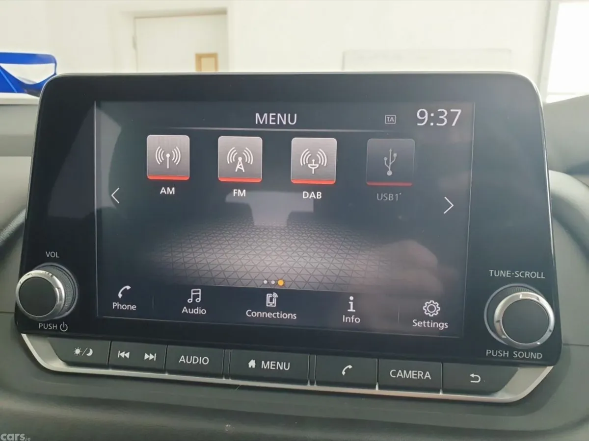 Nissan Qashqai MPV, Petrol, 2024, Red