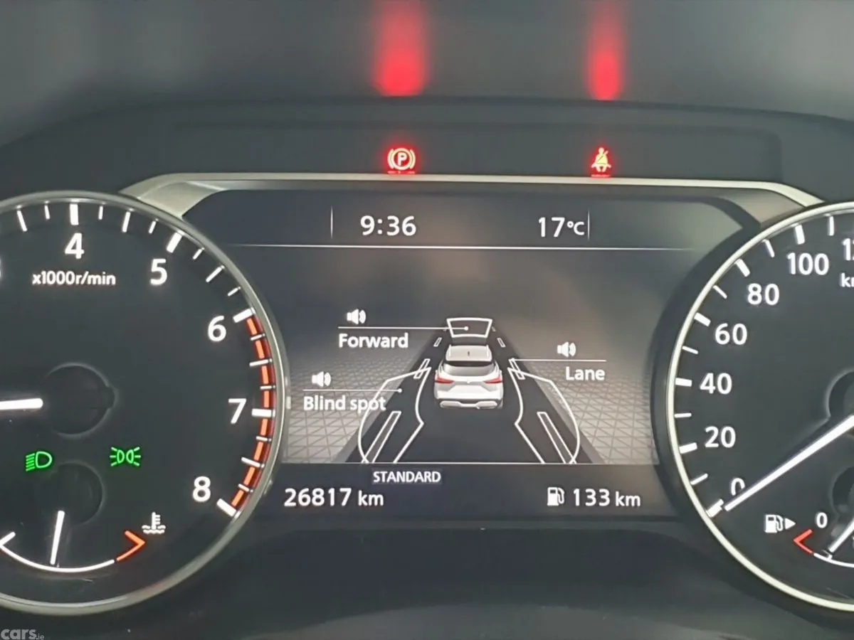 Nissan Qashqai MPV, Petrol, 2024, Red