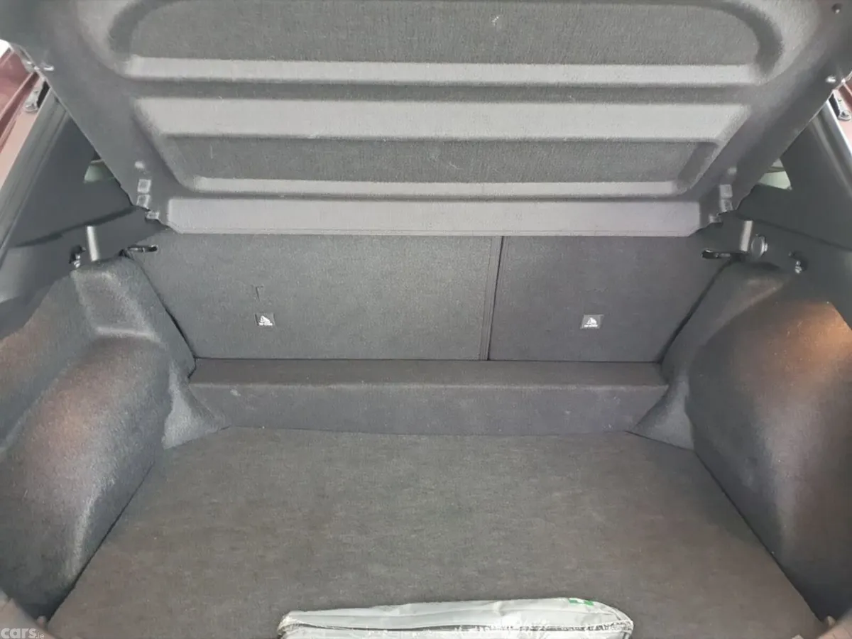 Nissan Qashqai MPV, Petrol, 2024, Red