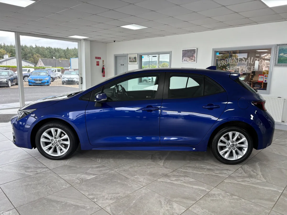 Toyota Corolla Hatchback, Petrol Hybrid, 2023, Blue