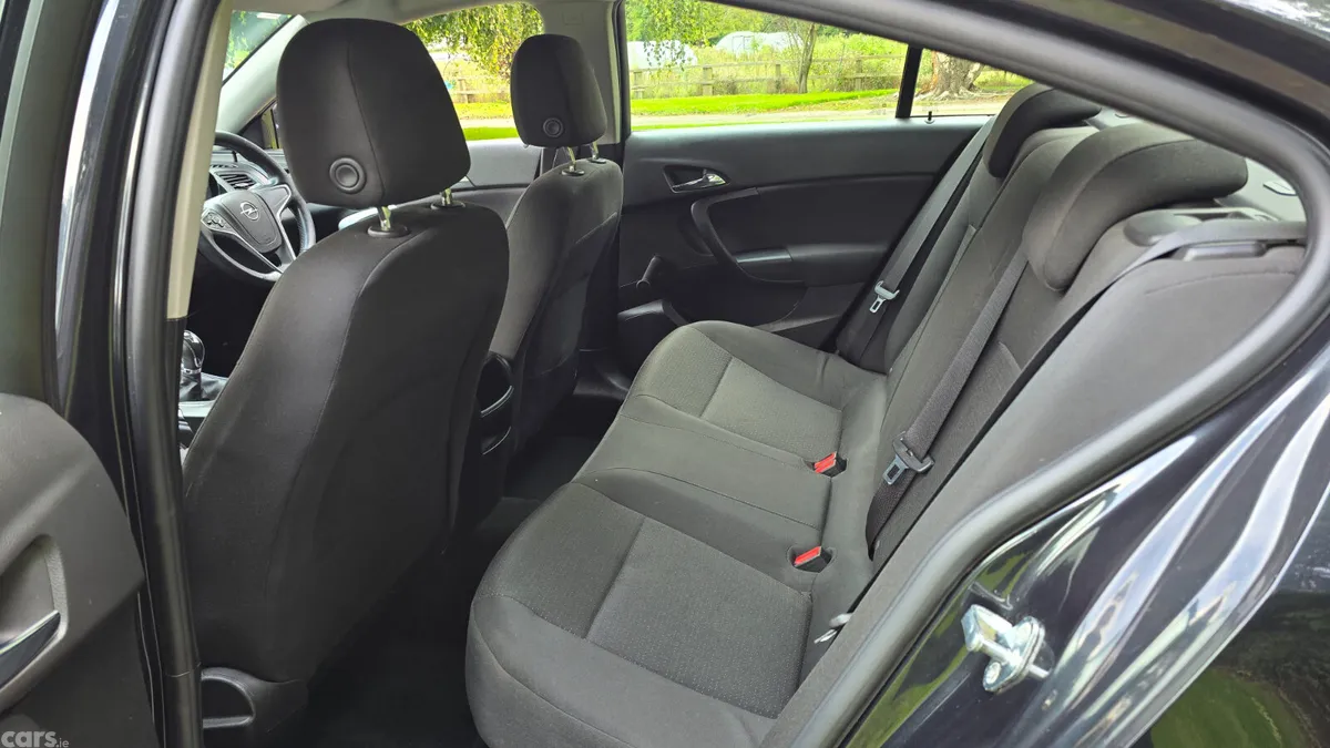 Opel Insignia Saloon, Diesel, 2017, Black