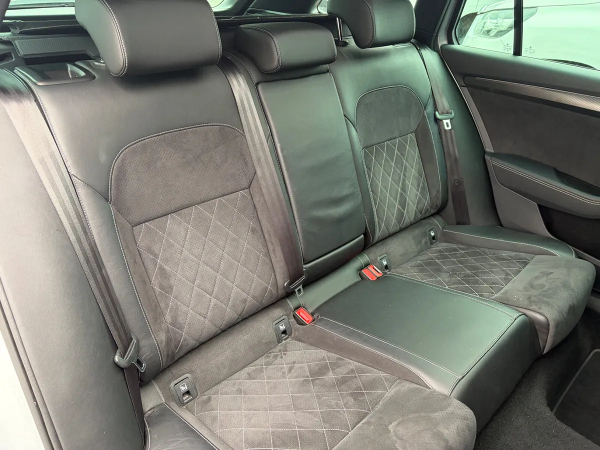Skoda Superb Estate, Diesel, 2022, Grey