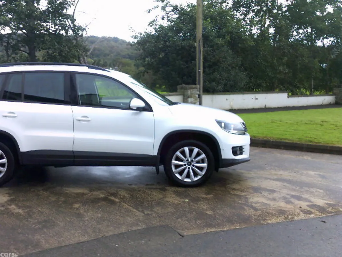 Volkswagen Tiguan SUV, Diesel, 2015, White