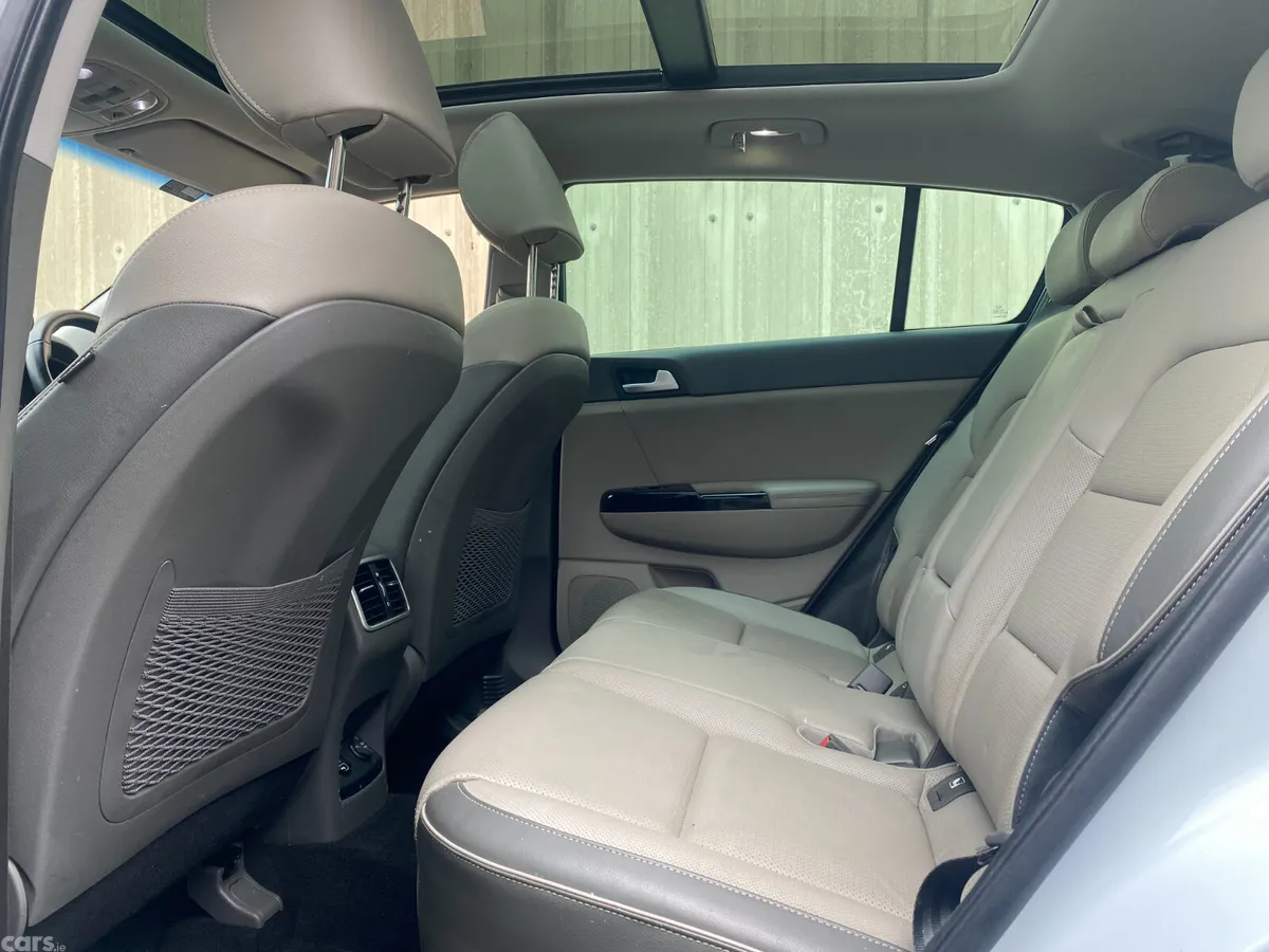 Kia Sportage SUV, Diesel, 2017, White