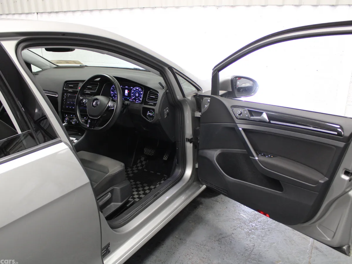 Volkswagen Golf Hatchback, Petrol, 2018, Gold