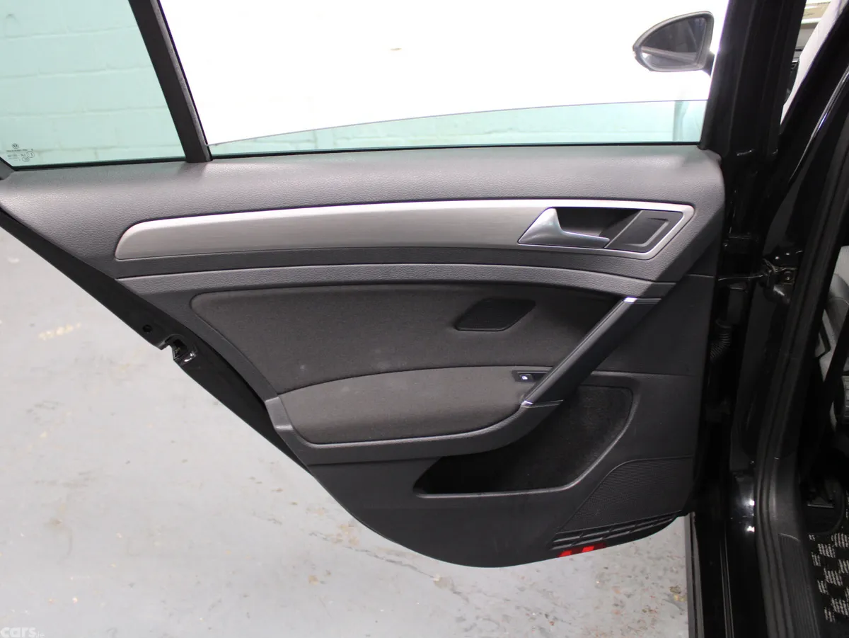 Volkswagen Golf Hatchback, Petrol, 2017, Black