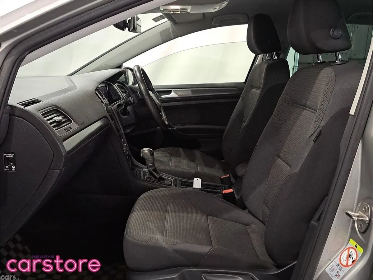 Volkswagen Golf Hatchback, Petrol, 2019, Silver