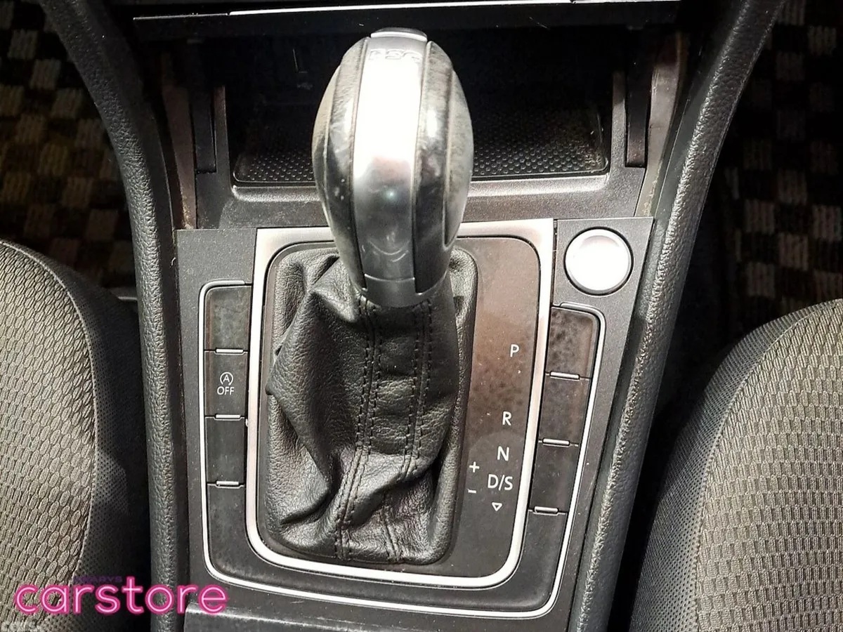 Volkswagen Golf Hatchback, Petrol, 2019, Silver