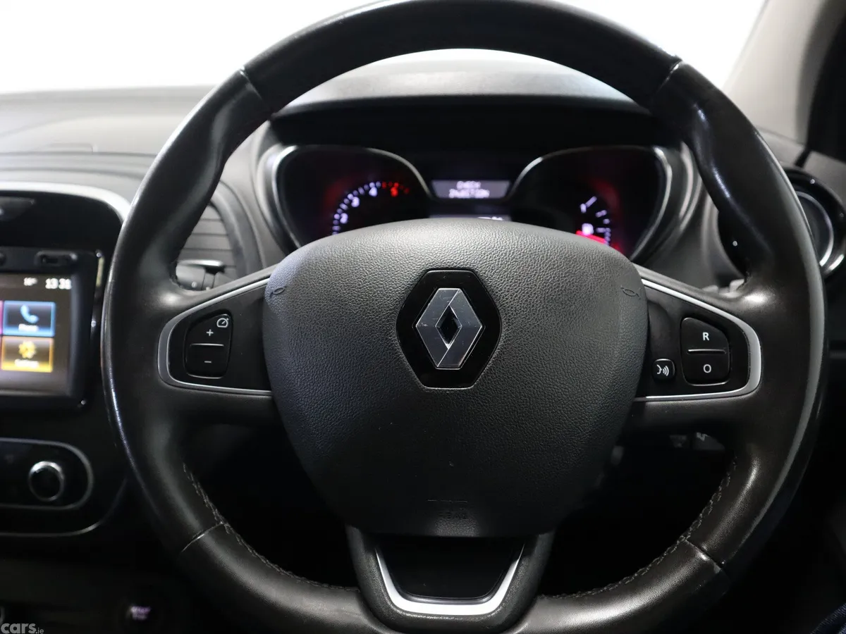 Renault Captur Hatchback, Diesel, 2019, Grey