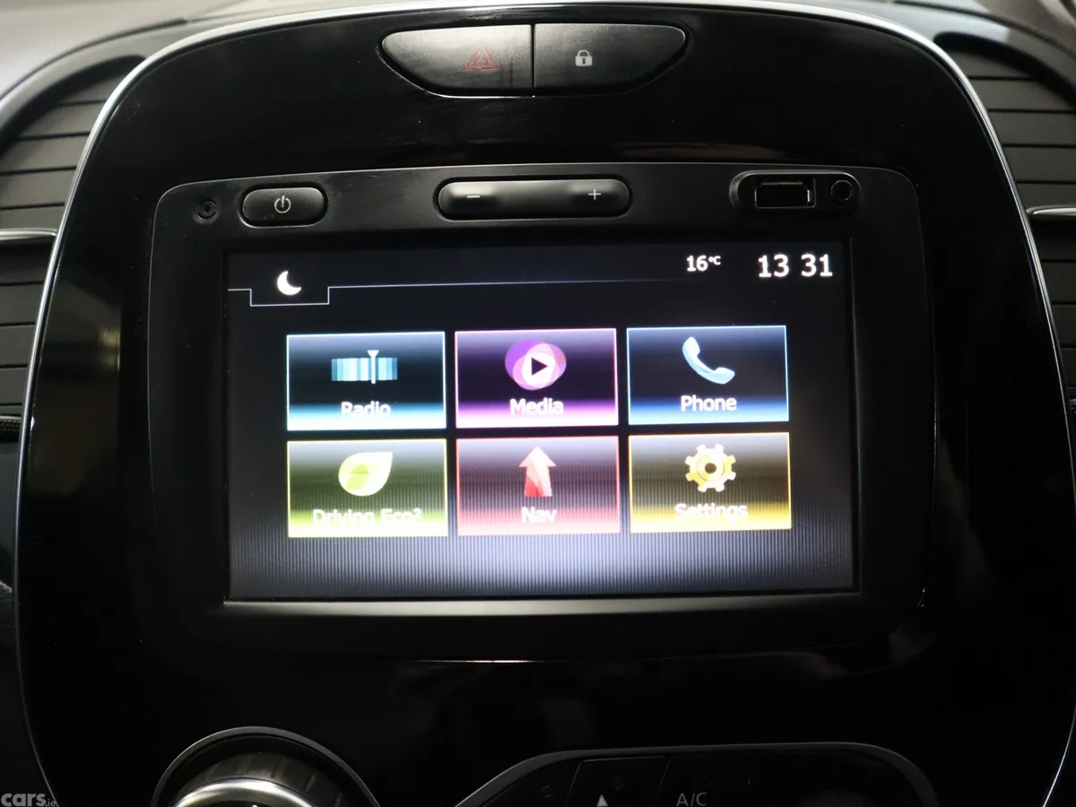 Renault Captur Hatchback, Diesel, 2019, Grey