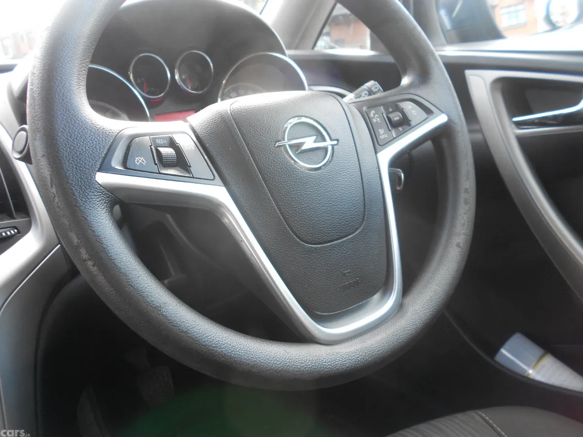 Opel Astra Hatchback, Diesel, 2011, Blue