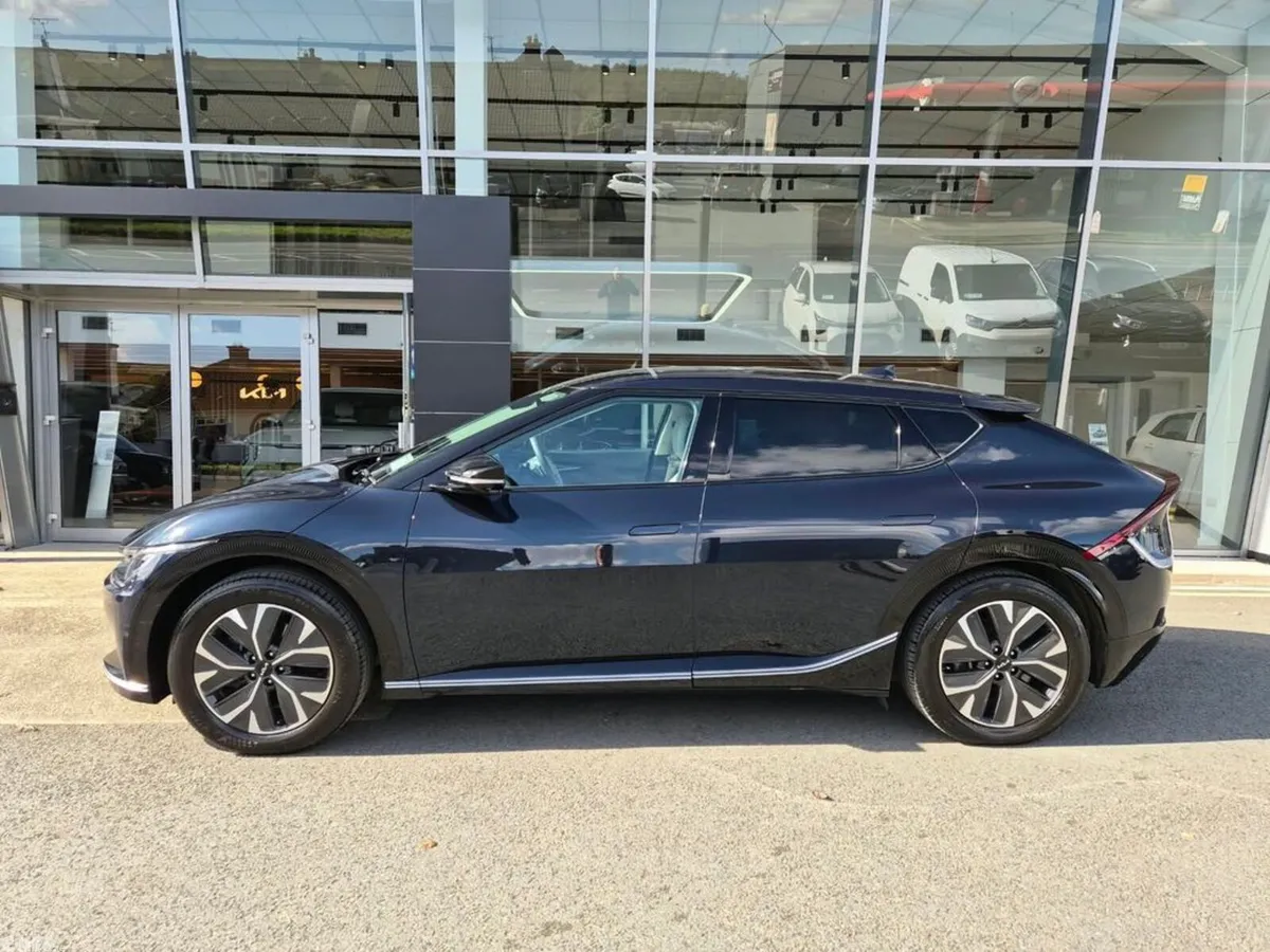 Kia EV6 MPV, Electric, 2023, Blue