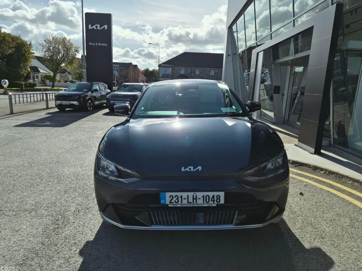 Kia EV6 MPV, Electric, 2023, Blue