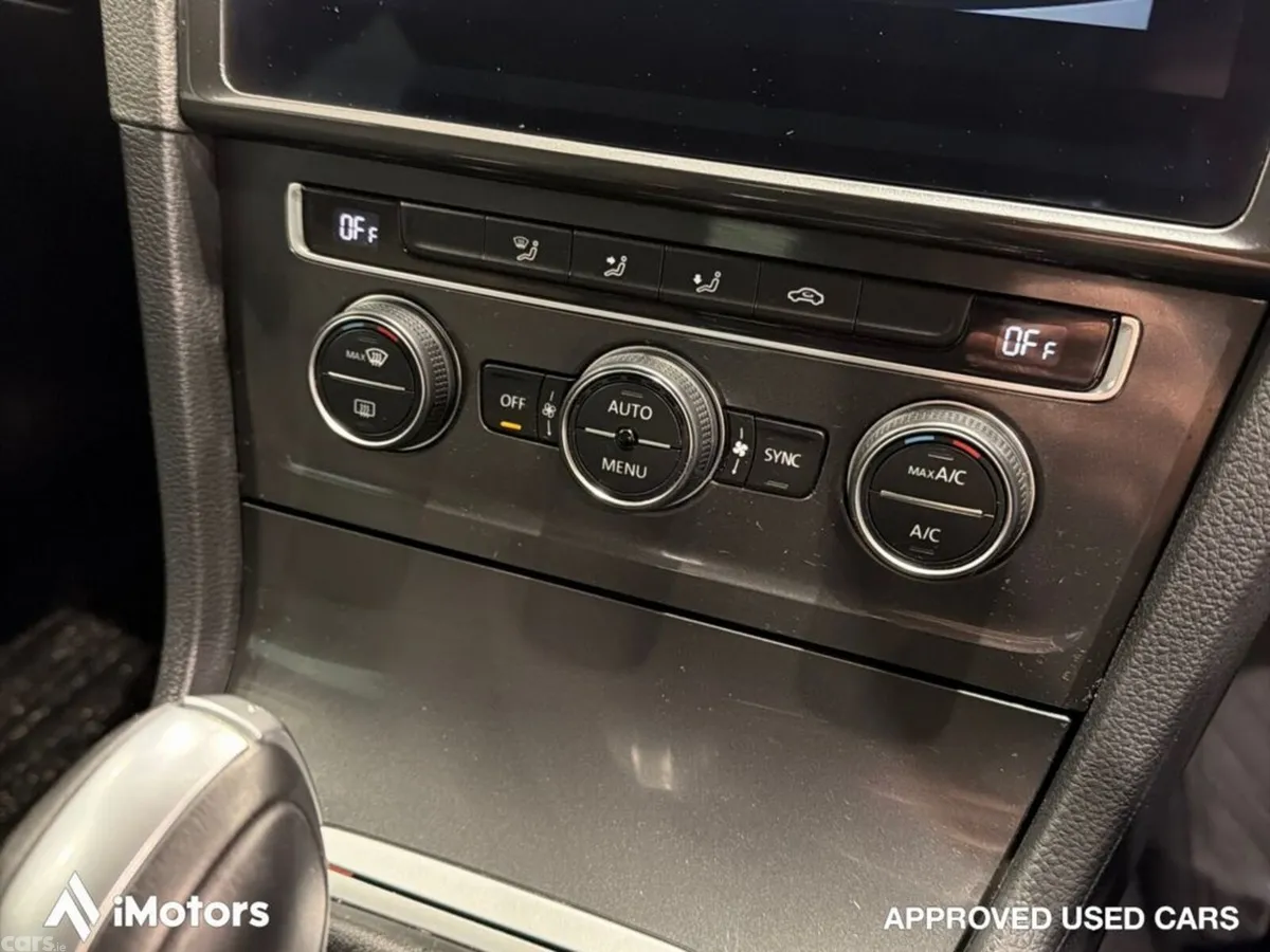 Volkswagen Golf Hatchback, Petrol, 2019, White