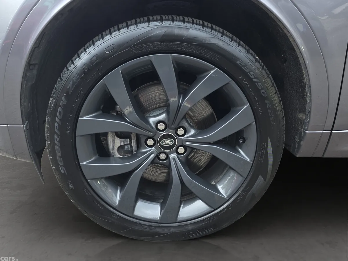 Land Rover Discovery SUV, Petrol Hybrid, 2022, Grey