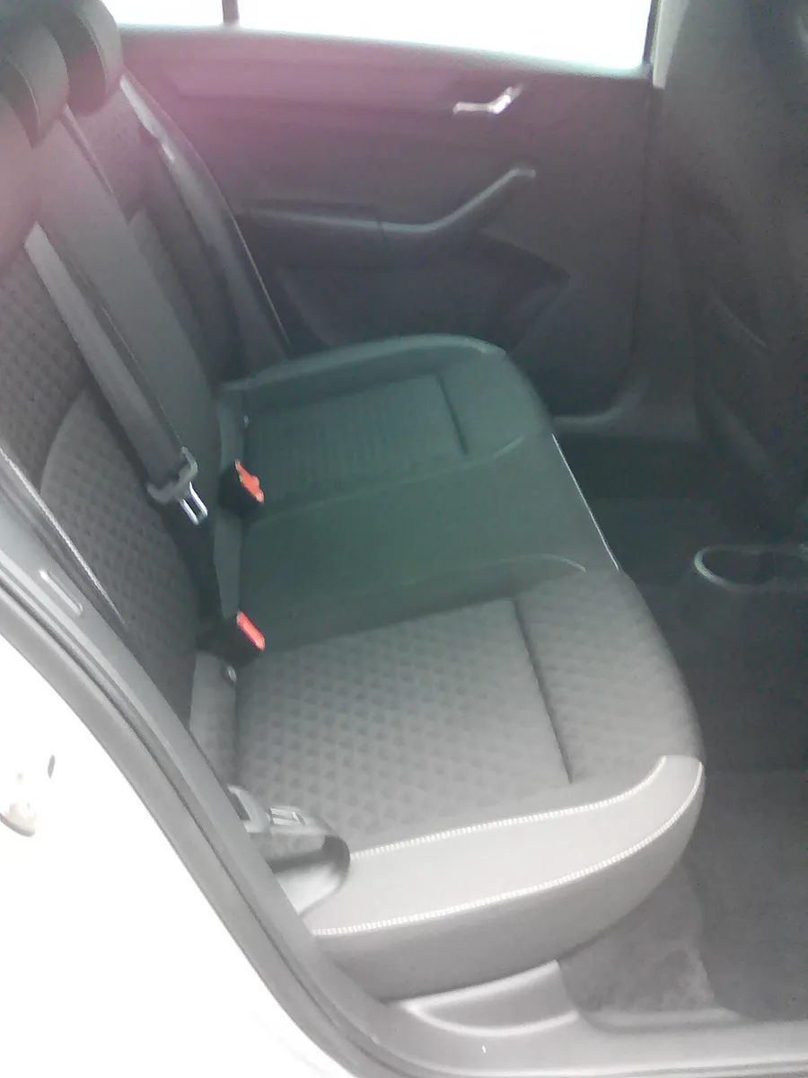 Skoda Rapid Saloon, Diesel, 2017, Grey
