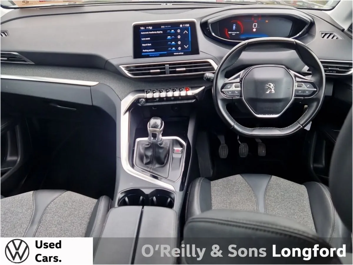 Peugeot 5008 MPV, Diesel, 2020, Grey