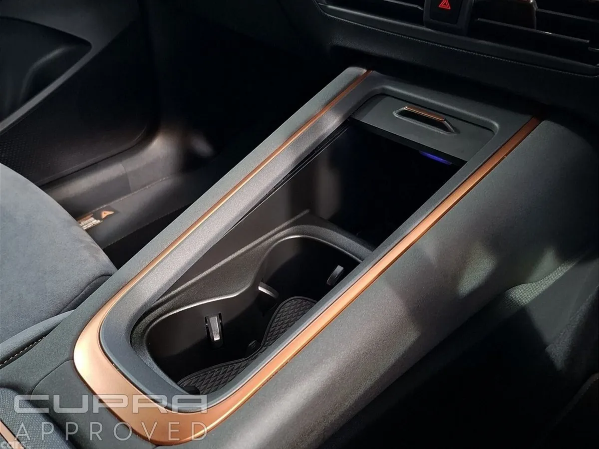 Cupra Born Estate, Electric, 2024, Red