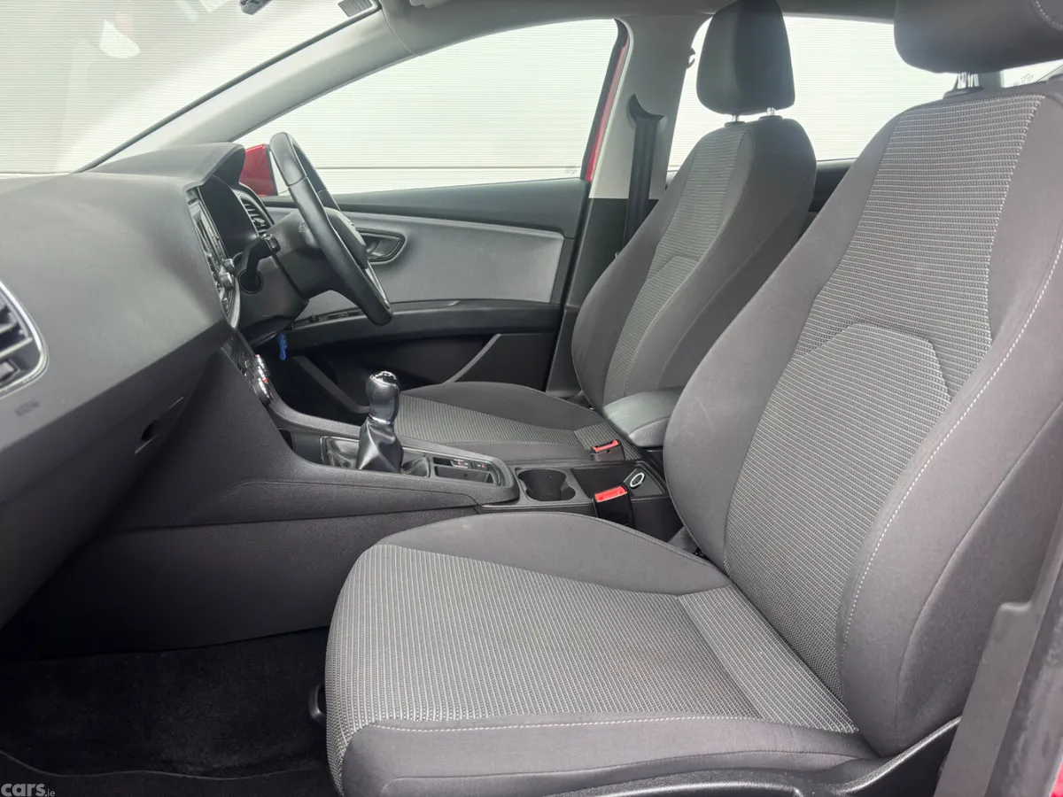 SEAT Leon Estate, Petrol, 2020, Red