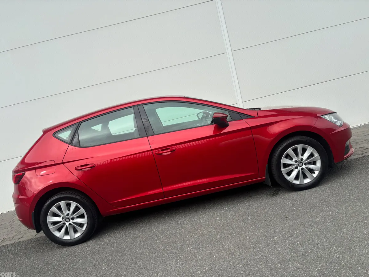 SEAT Leon Estate, Petrol, 2020, Red