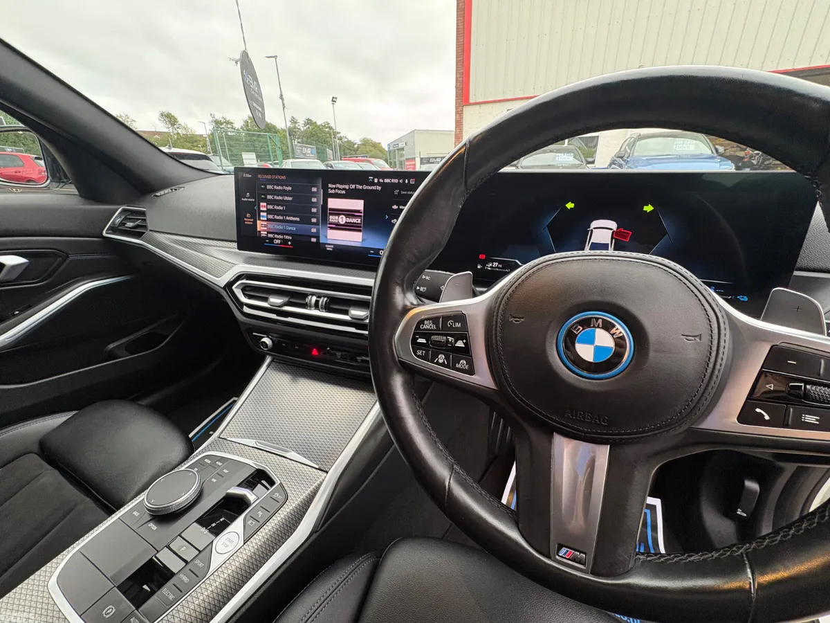 BMW 3-Series Saloon, Petrol Hybrid, 2023, White