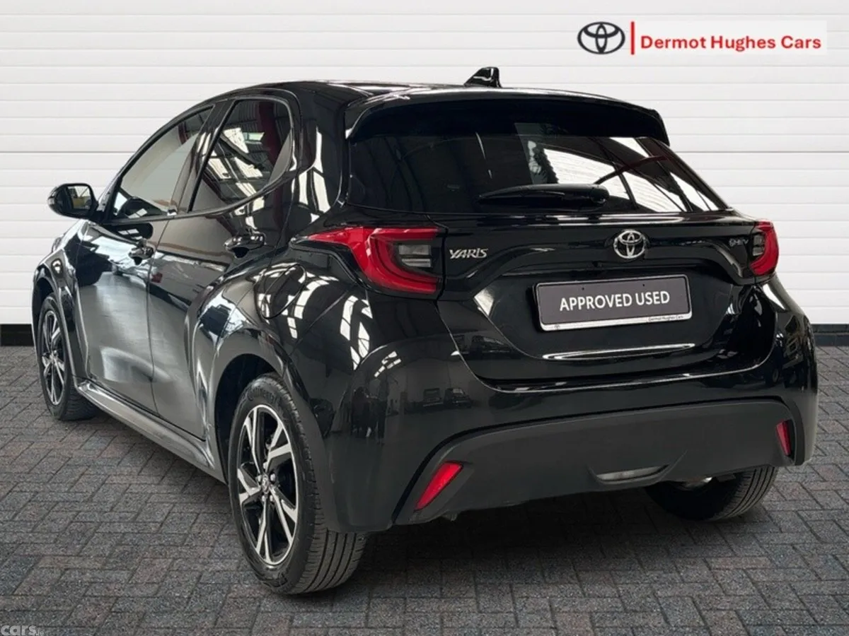 Toyota Yaris Hatchback, Petrol Hybrid, 2026, Black