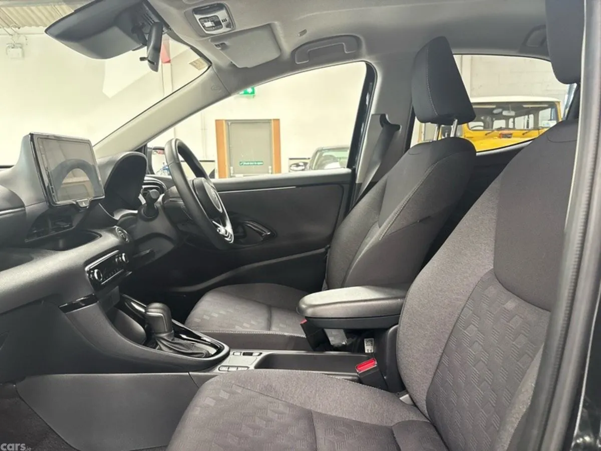 Toyota Yaris Hatchback, Petrol Hybrid, 2026, Black