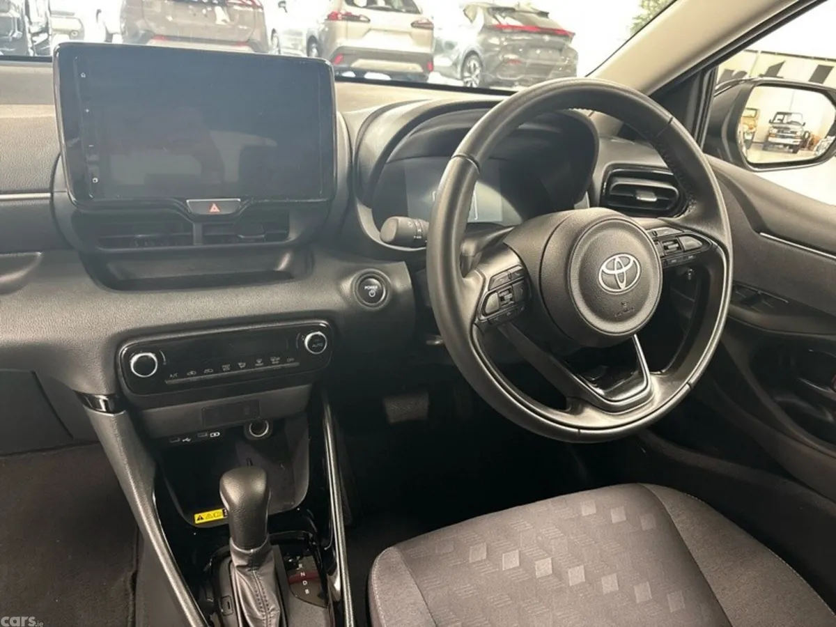 Toyota Yaris Hatchback, Petrol Hybrid, 2026, Black