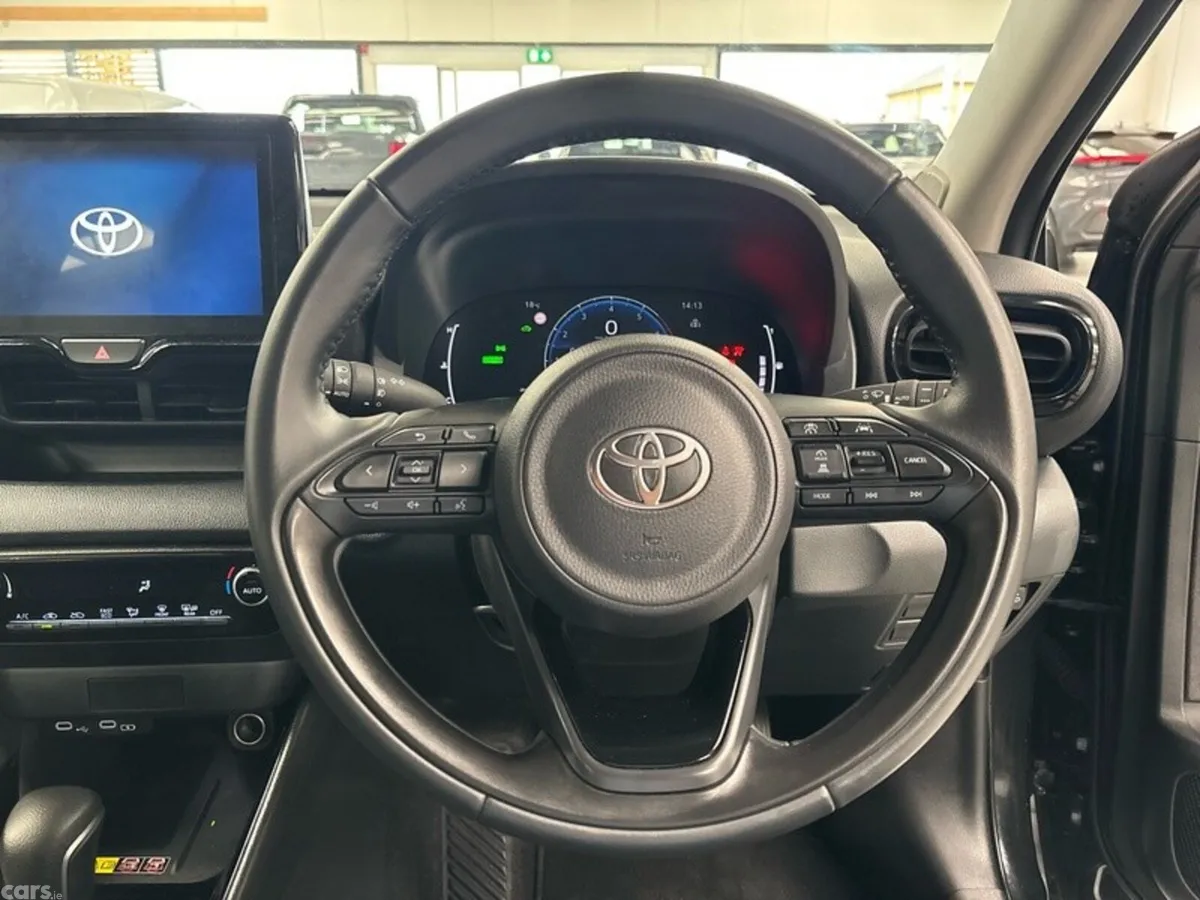 Toyota Yaris Hatchback, Petrol Hybrid, 2026, Black