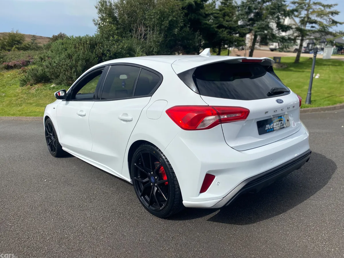 Ford Focus Hatchback, Diesel, 2019, White
