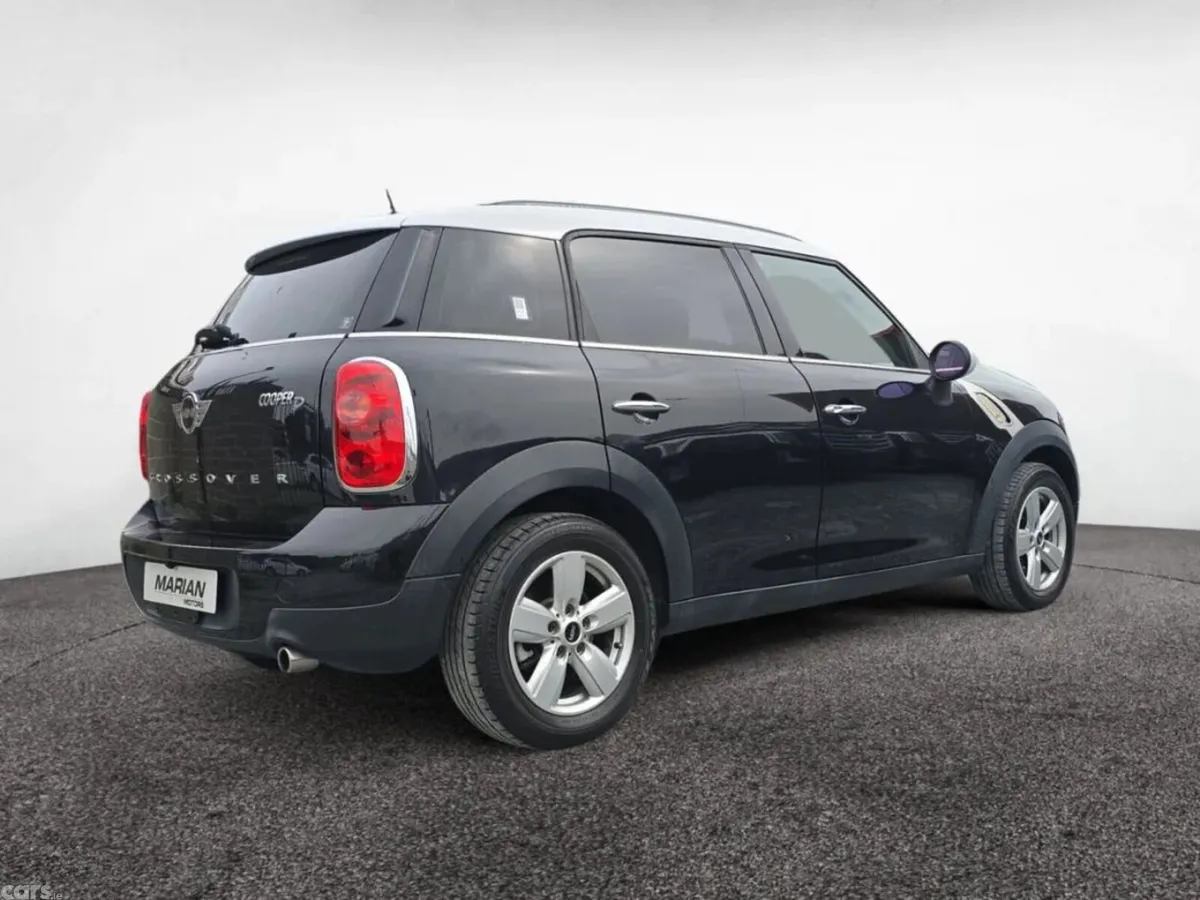 Mini Cooper Hatchback, Diesel, 2015, Black